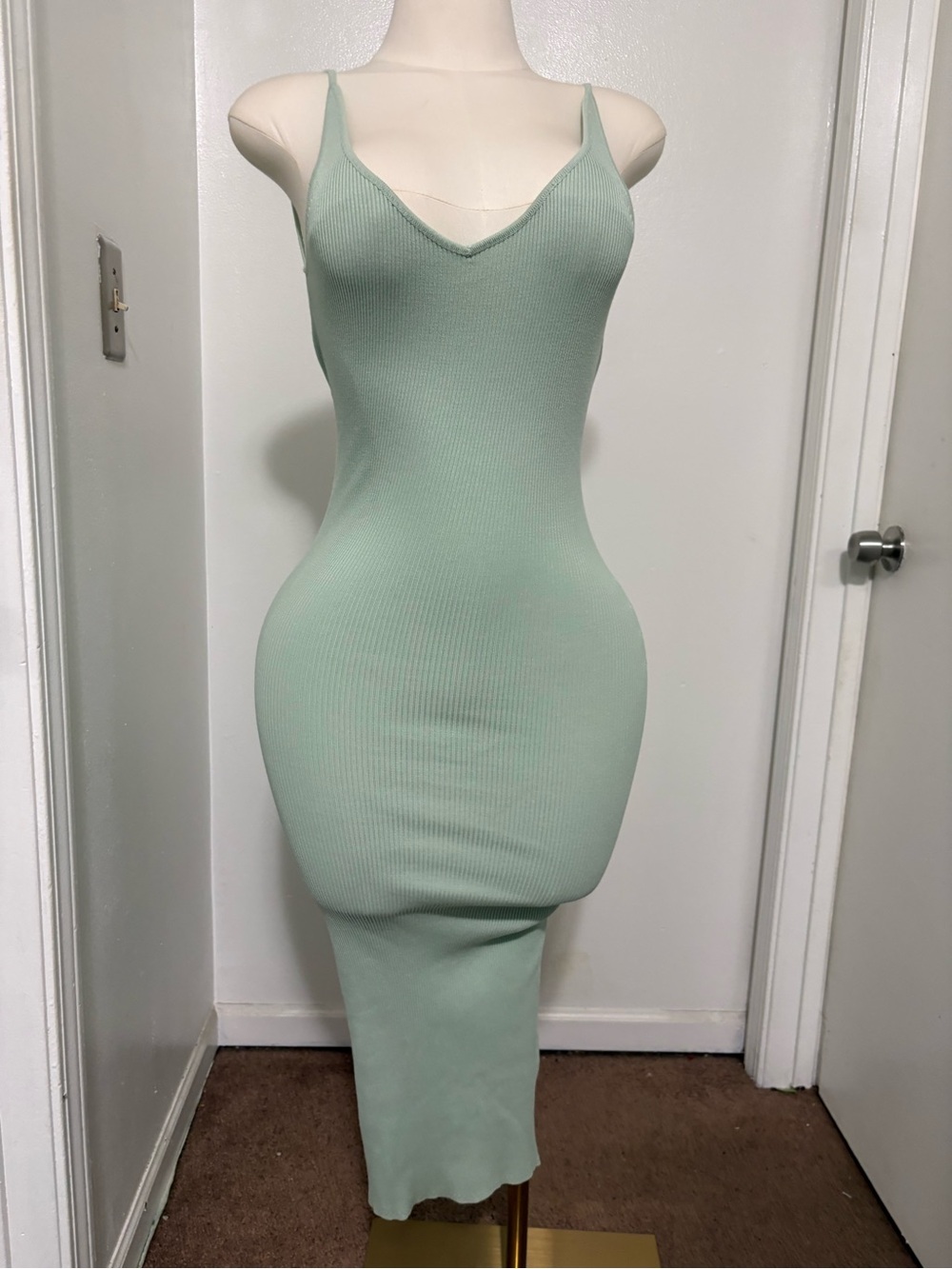 Slim Ribbed Maxi Dress in Mint with V-Neck NWT